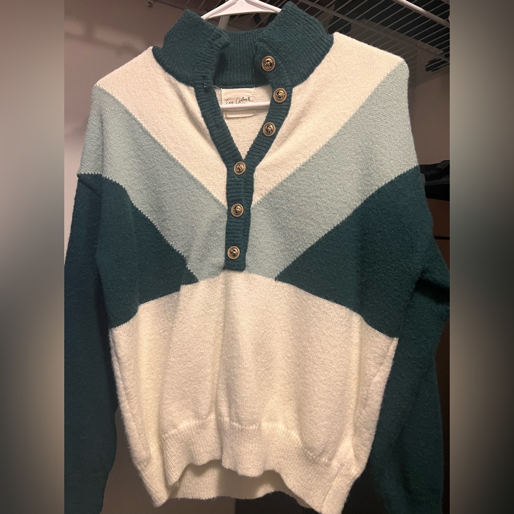 Women's Green and Cream Sweater